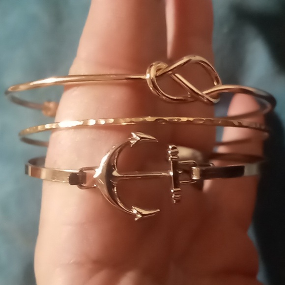 Knot cuff style bracelet & anchor 1 bangle gold tone all three. - Picture 2 of 6